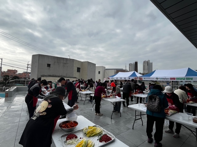 11/20 호통스 '김치한마당' 행사 사진 5