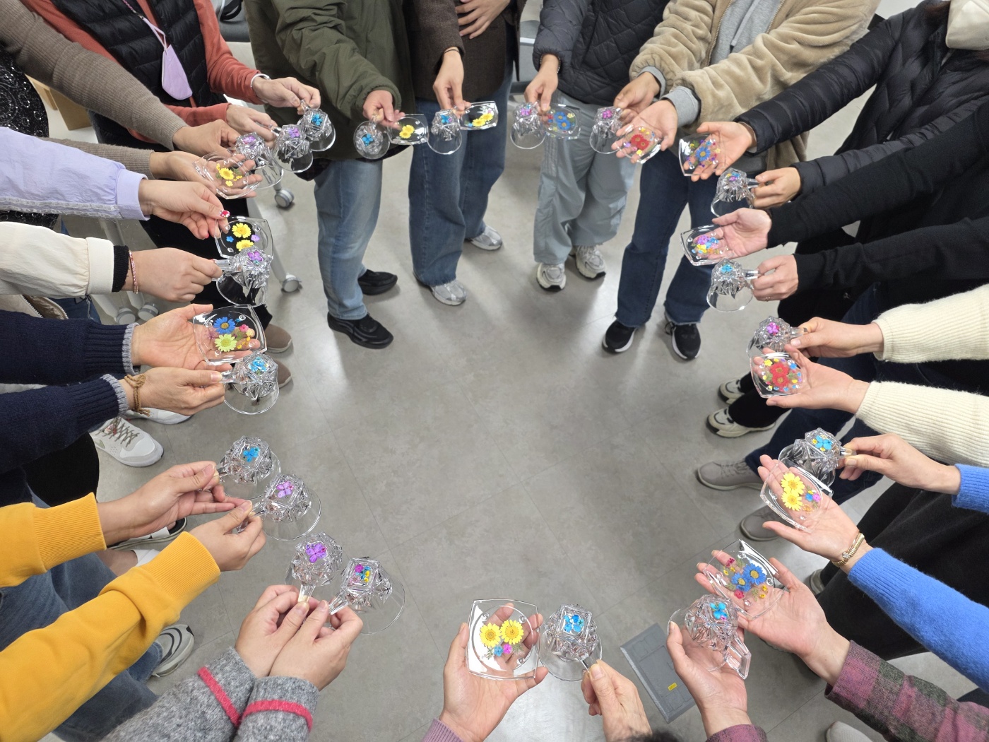 11/11 지역주민과 북한이탈주민이 함께하는 문화 프로그램(2차)-누름꽃 공예 2회차 사진